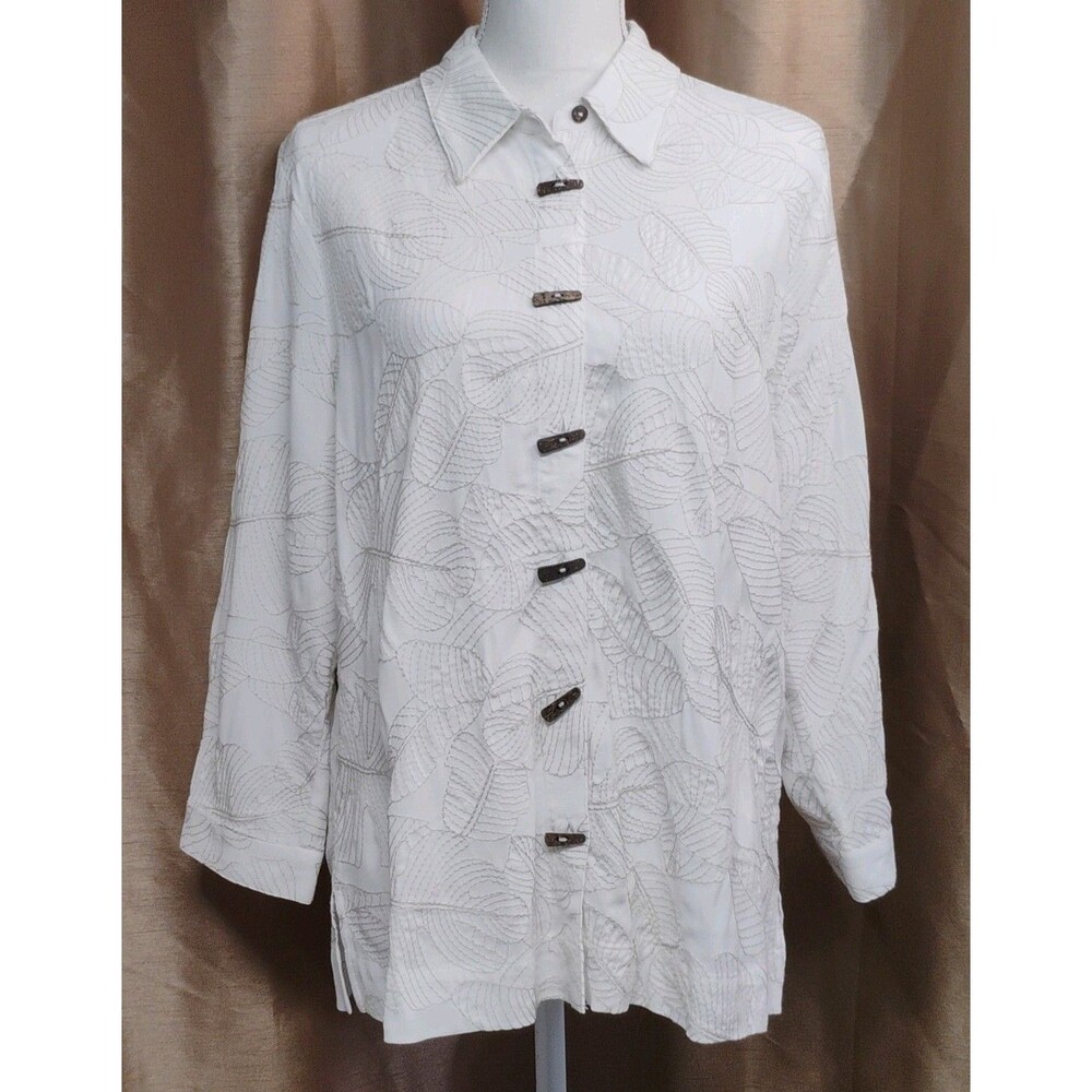 Ali Miles Beachy White W/Tan  Palm Embroidery lightweight long sleeve Blouse M